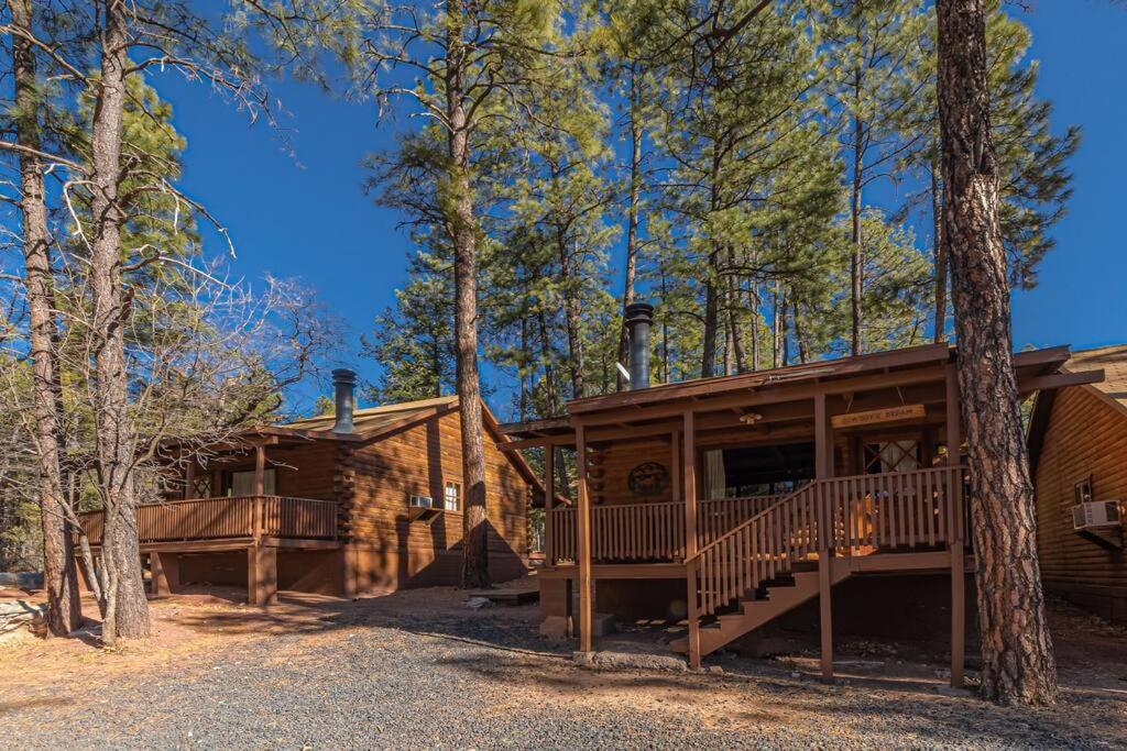 Forest Cabin 4 Cowboys Dream Пейсон Экстерьер фото